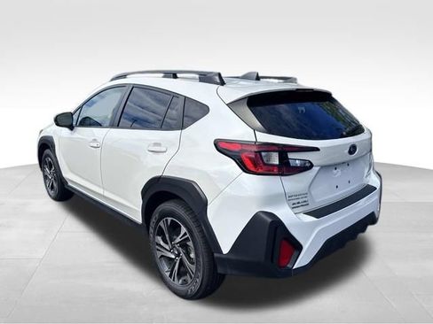 Used 2024 Subaru Crosstrek 2.0i Premium w/ Crosstrek Mirror Package AWD/4WD image 5