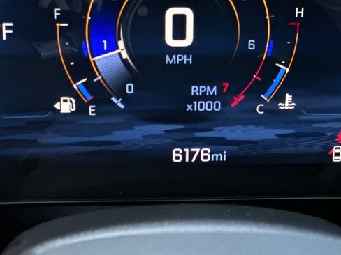 Used 2025 Chevrolet Equinox LT w/ Safety and Technology Package FWD image 34