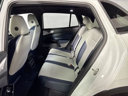 Certified 2025 Volkswagen ID.4 Pro S Plus AWD/4WD image 21
