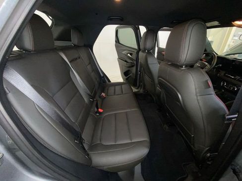 Used 2024 Chevrolet TrailBlazer RS AWD/4WD image 31