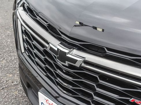 Used 2023 Chevrolet Traverse RS w/ LPO, 'HIT The Road' Package AWD/4WD image 14