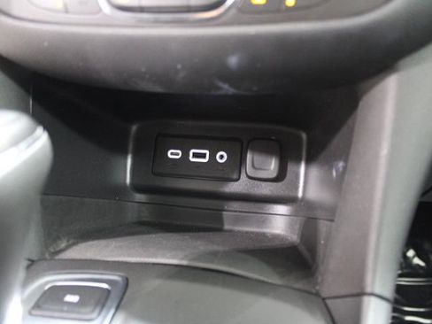 Used 2021 Chevrolet Equinox LT image 49