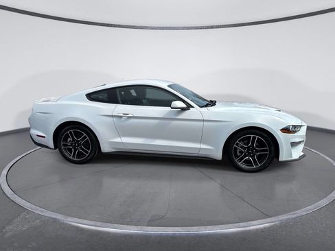 Used 2022 Ford Mustang Premium RWD image 5
