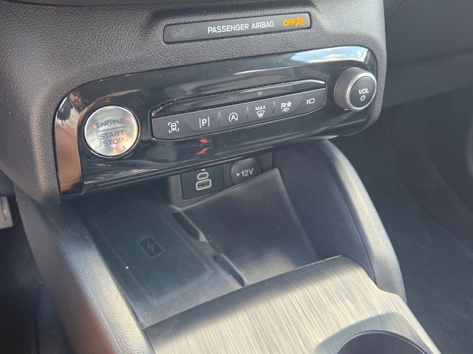Used 2024 Ford Escape Platinum AWD/4WD image 24