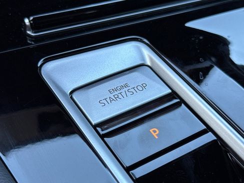 New 2026 Volkswagen Atlas Cross Sport SEL Premium R-Line image 23