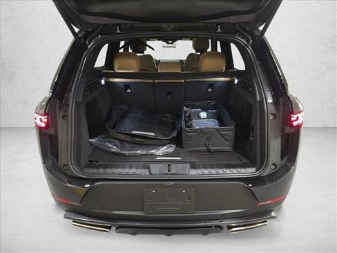 New 2026 Land Rover Range Rover Sport SE image 13