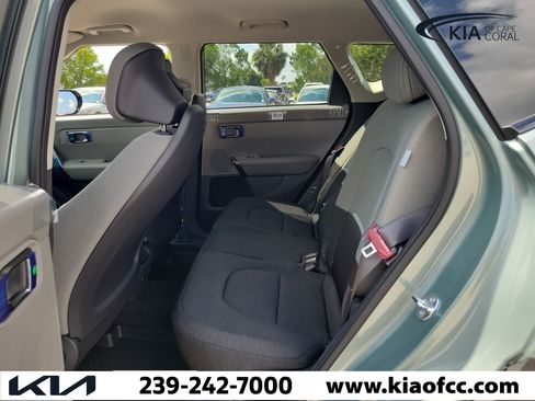 New 2027 Kia Seltos S FWD image 11