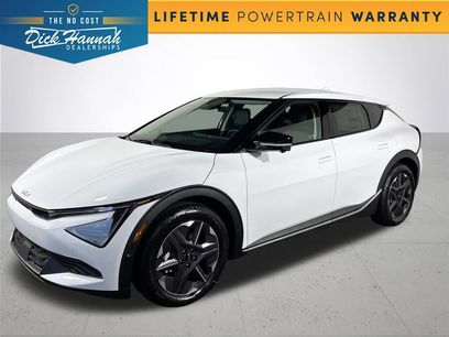 New 2025 Kia EV6 Light w/ Light LR Technology Package