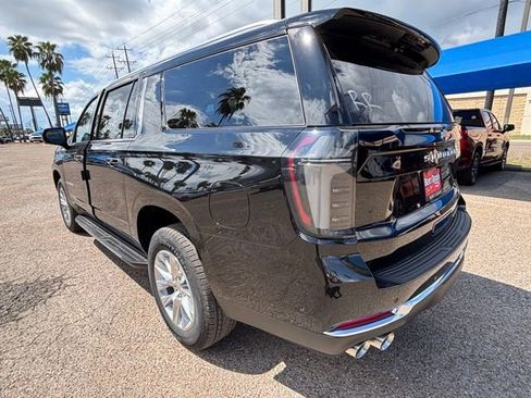 New 2026 Chevrolet Suburban Premier w/ Sun And Tow Package RWD image 5