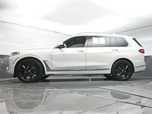 Used 2021 BMW X7 xDrive40i image 37
