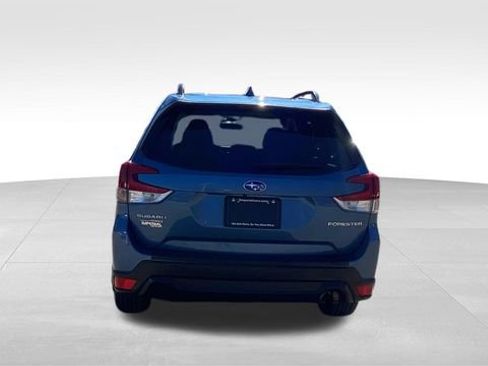 Used 2019 Subaru Forester Premium image 8