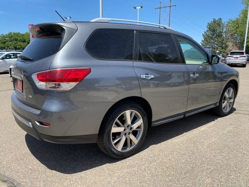 Used 2015 Nissan Pathfinder S FWD image 5
