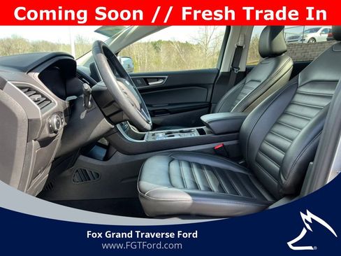Certified 2024 Ford Edge SEL w/ Convenience Package image 3