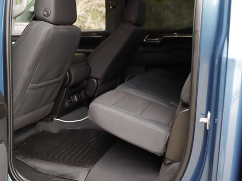 Used 2024 Chevrolet Silverado 1500 LT AWD/4WD image 26