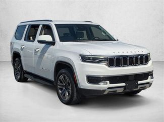 Used 2022 Jeep Wagoneer Series III w/ Convenience Group I AWD/4WD video 3