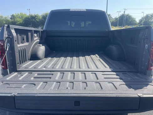 Used 2018 Ford F150 Raptor w/ Equipment Group 802A Luxury AWD/4WD image 11