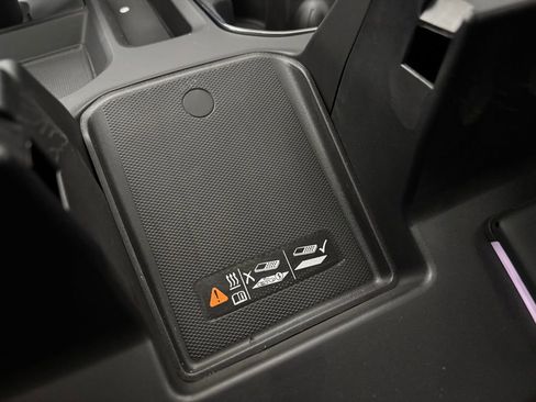 New 2026 GMC Sierra 1500 SLT w/ SLT Premium Package image 31