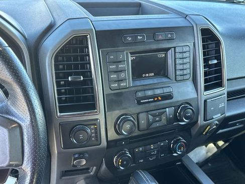 Used 2017 Ford F150 Raptor image 13