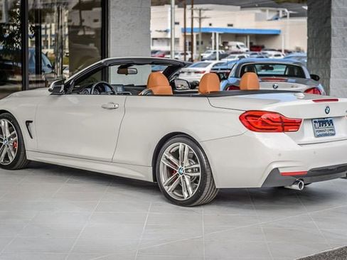 Used 2018 BMW 440i Convertible image 11