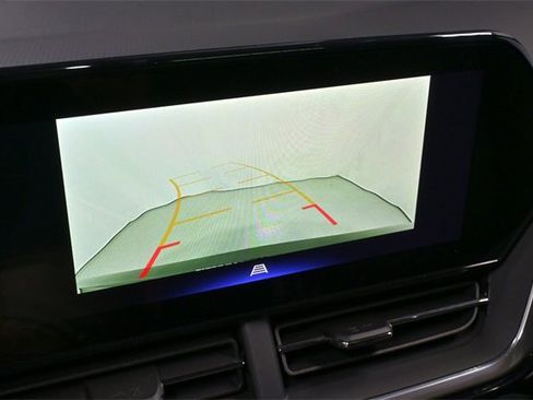 New 2025 Chevrolet Trax RS w/ Sunroof Package image 24