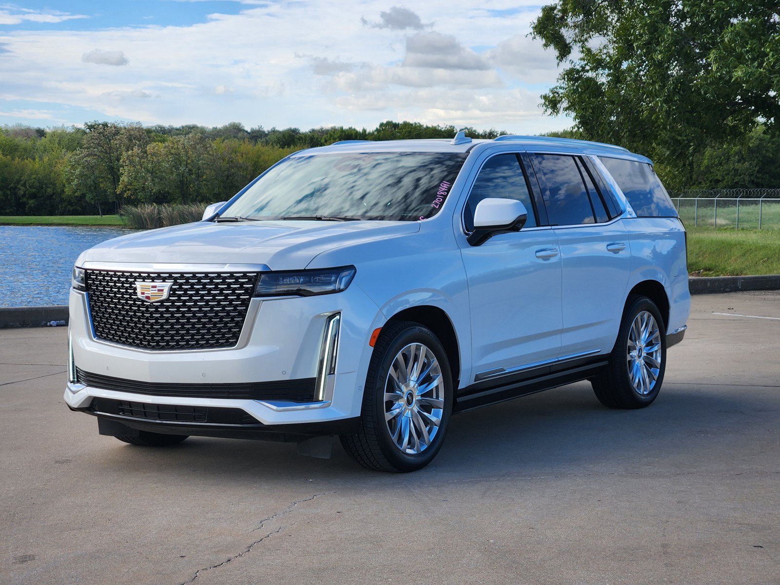 Certified 2023 Cadillac Escalade Premium Luxury w/ Performance Package AWD/4WD image 2