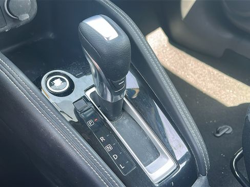Used 2018 Nissan Kicks SV FWD image 24