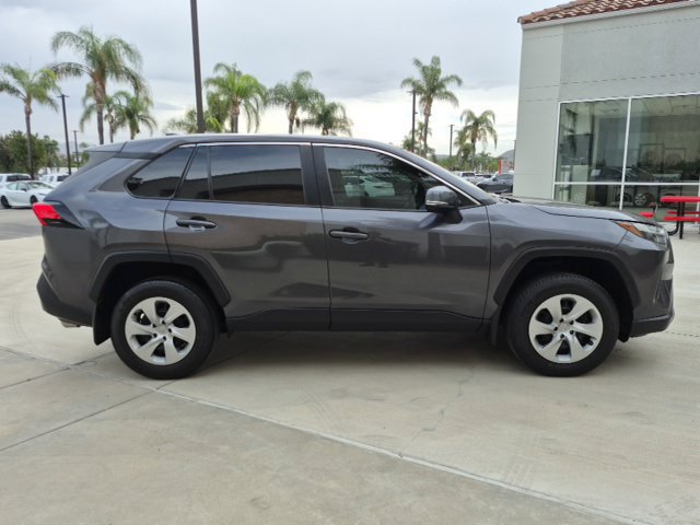 Used 2024 Toyota RAV4 LE FWD image 4