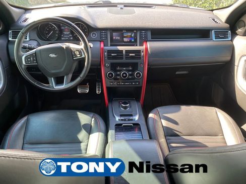 Used 2019 Land Rover Discovery Sport HSE image 29
