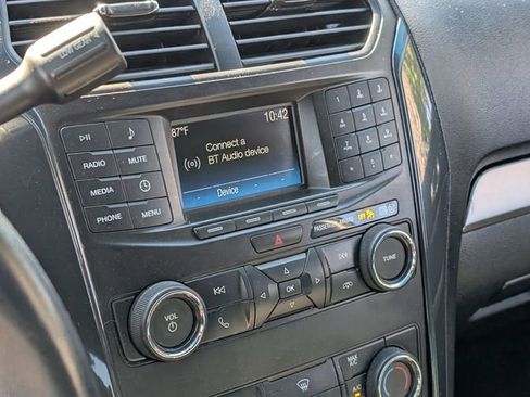 Used 2019 Ford Explorer 4WD Police Interceptor image 19