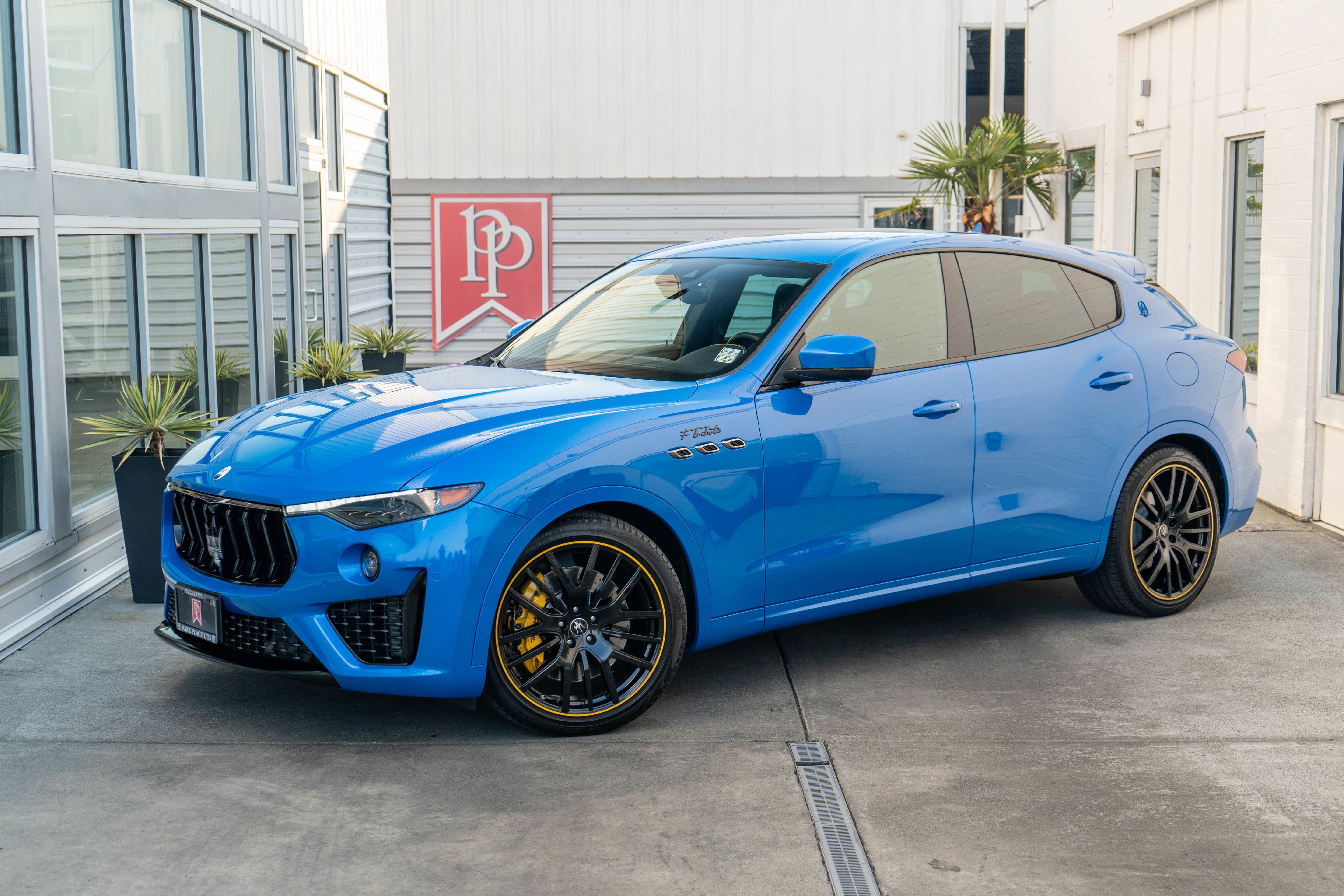 Used 2022 Maserati Levante F Tributo AWD/4WD image 2