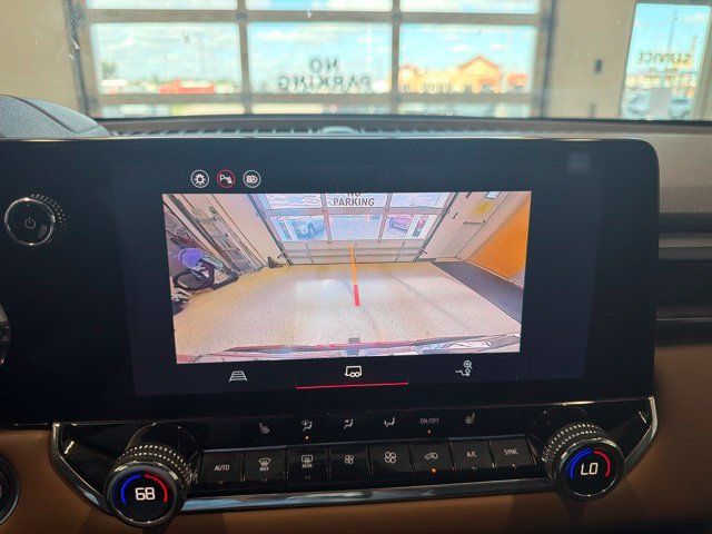 Used 2025 GMC Canyon AT4 AWD/4WD image 3