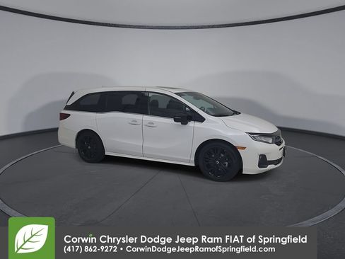 Used 2025 Honda Odyssey Sport-L image 2