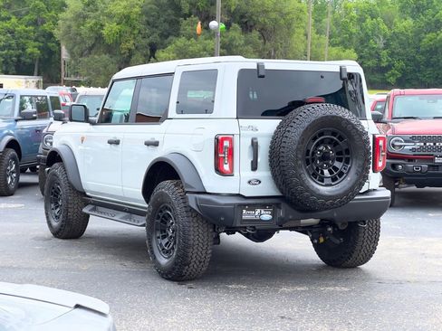 New 2026 Ford Bronco Badlands AWD/4WD image 3
