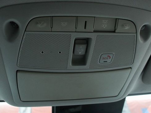 Used 2020 Nissan Rogue Sport SL w/ Premium Package image 27