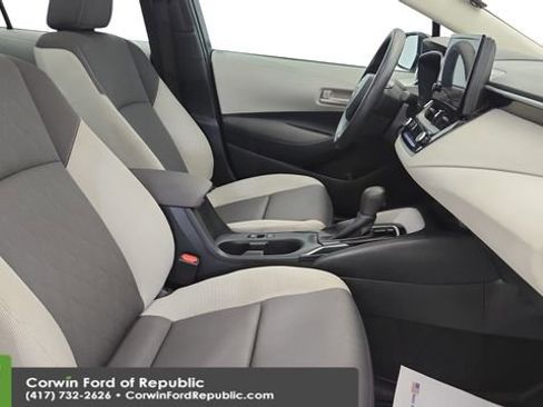Used 2024 Toyota Corolla LE image 24