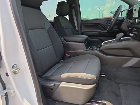 Used 2026 Chevrolet Colorado Trail Boss AWD/4WD image 15