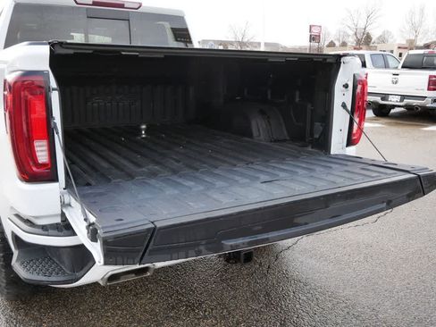 Used 2022 GMC Sierra 1500 AT4 w/ AT4 Preferred Package AWD/4WD image 18