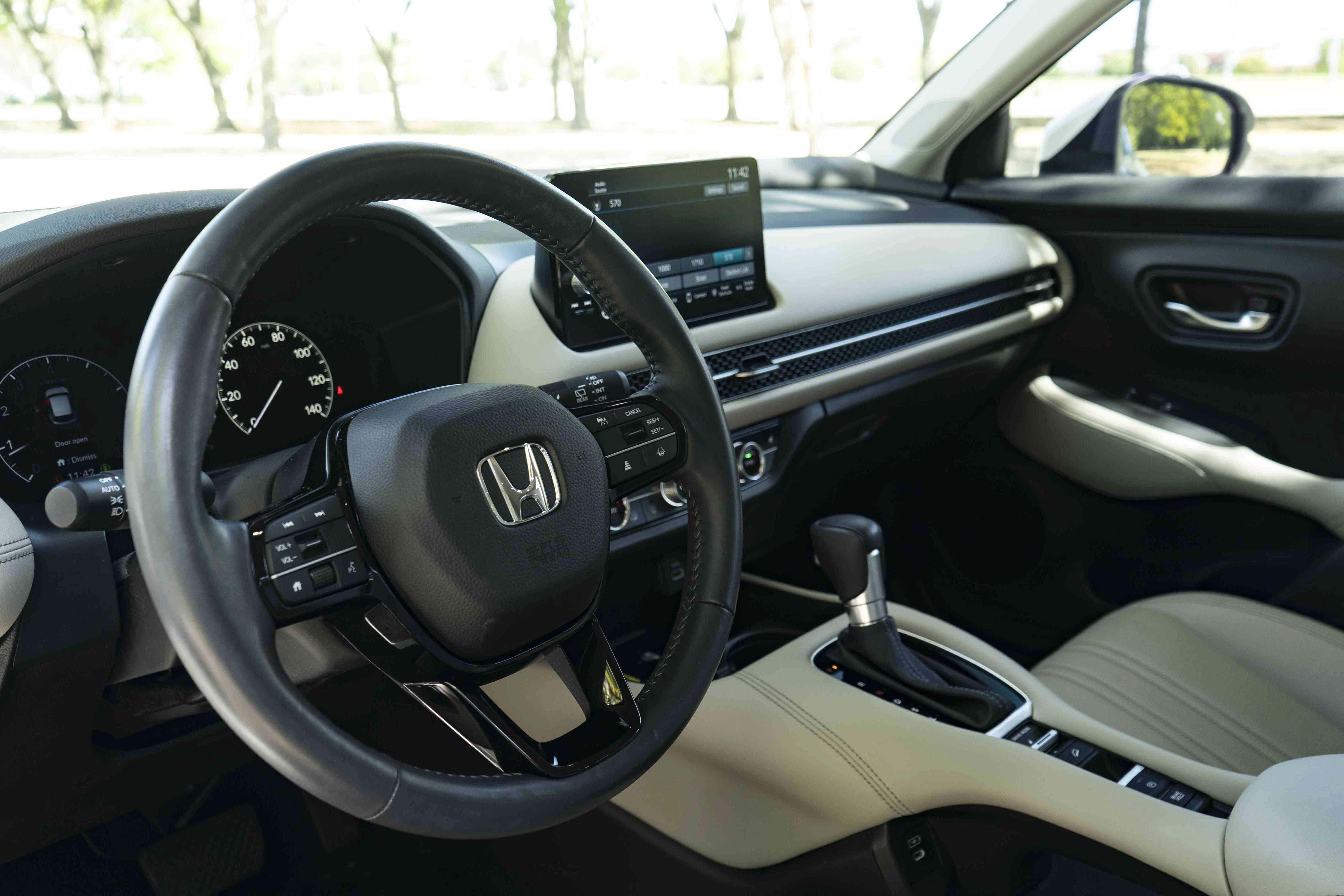 Certified 2024 Honda HR-V EX-L image 16