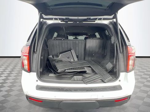 Used 2022 Chevrolet Tahoe Z71 w/ Luxury Package image 27