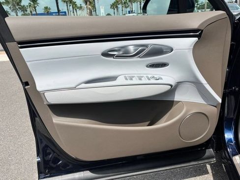 New 2026 Genesis GV70 2.5T Advanced AWD/4WD image 16