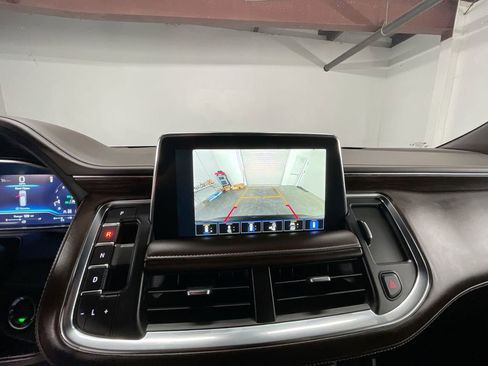 Used 2023 Chevrolet Tahoe Z71 w/ Luxury Package image 15