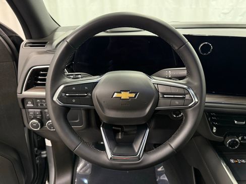 Used 2025 Chevrolet Tahoe LT AWD/4WD image 12