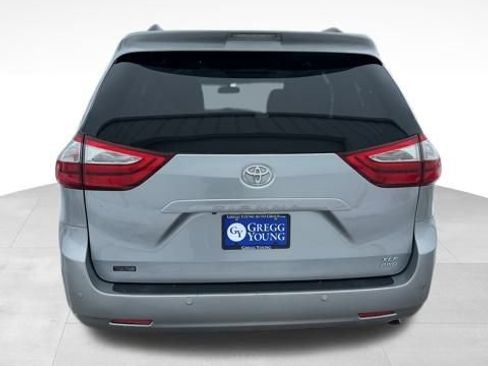 Used 2015 Toyota Sienna AWD image 5