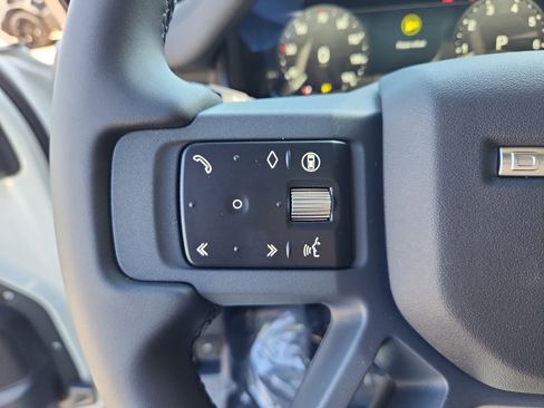 Used 2026 Land Rover Defender 110 S image 17