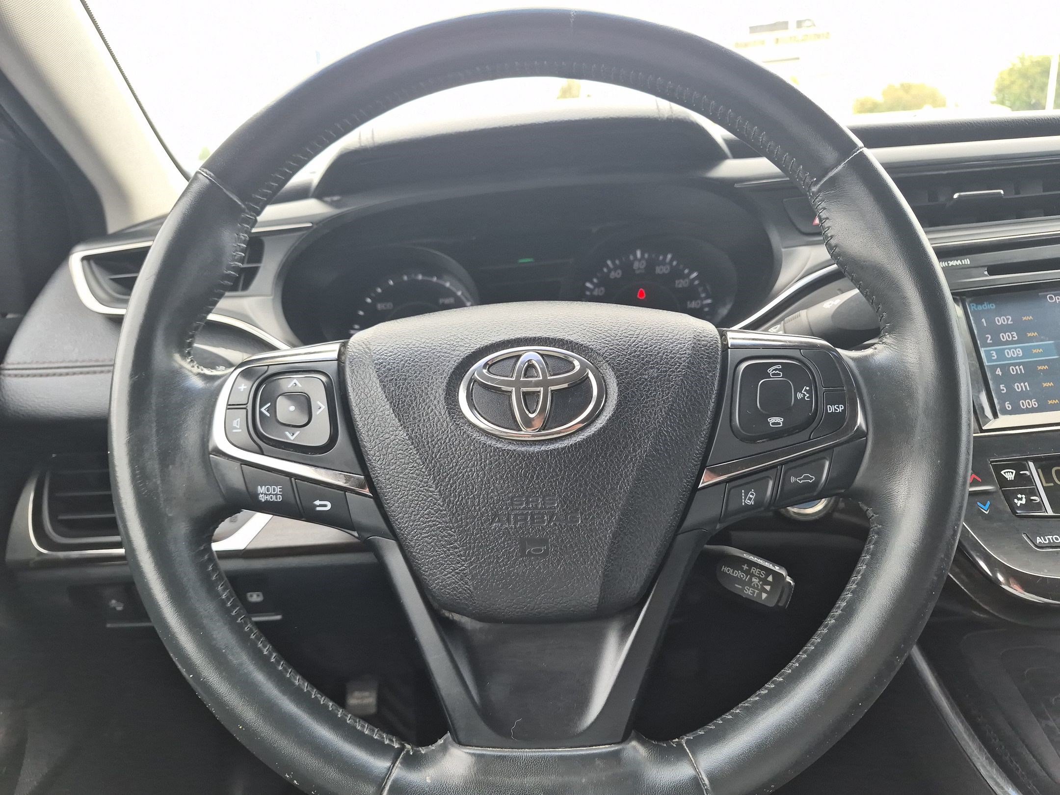 Used 2016 Toyota Avalon Limited w/ Toyota Safety Sense Package FWD image 18