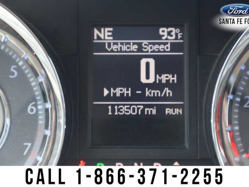 Used 2016 Chrysler Town & Country Touring FWD image 30