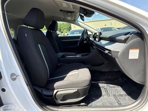 Certified 2026 Hyundai Sonata Blue FWD image 28