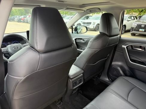 Used 2025 Toyota RAV4 Limited FWD image 22