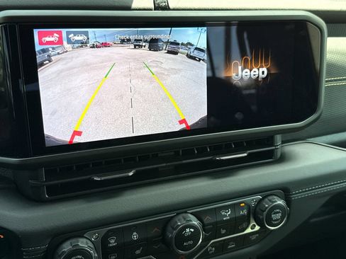 Used 2024 Jeep Wrangler Unlimited Rubicon 392 AWD/4WD image 26