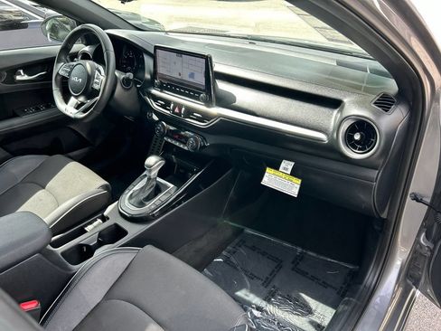 Used 2024 Kia Forte GT-Line w/ GT-Line Premium Package FWD image 41